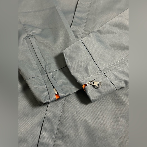 Nike Jacket - Picture 2 of 11